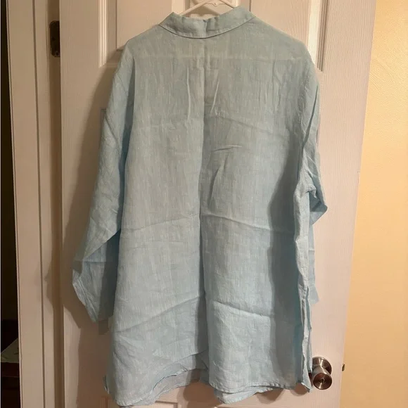 J. Jill Sky Blue Linen Shirt - Picture 2 of 3